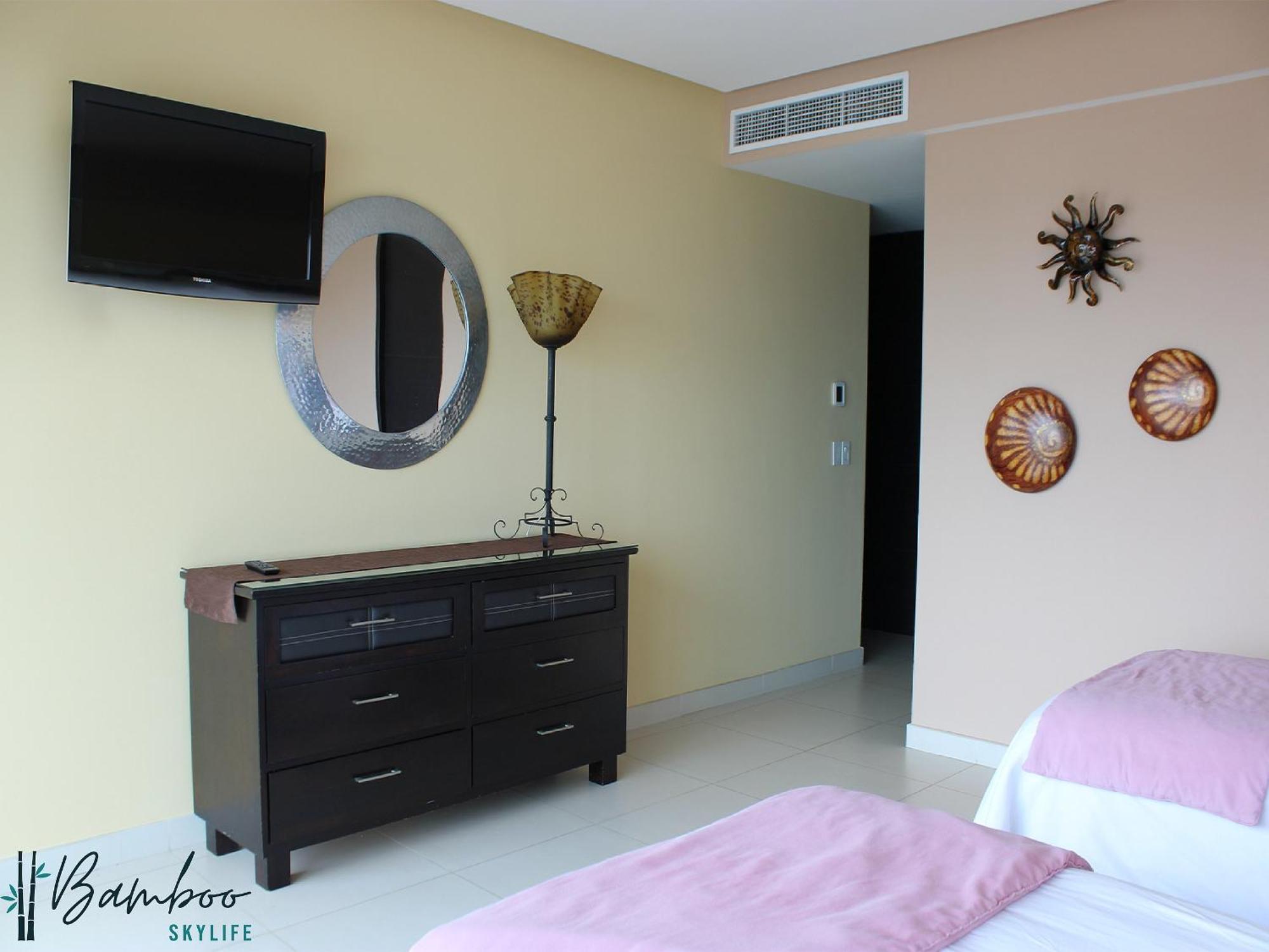 Icon Vallarta Beach Front By Bamboo Skylife بويرتو فالارتا المظهر الخارجي الصورة